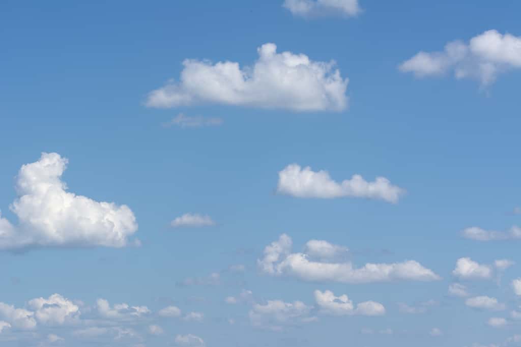 découvrez les prévisions météorologiques précises pour les cumulus, ces nuages typiques du beau temps. restez informé des conditions météo actuelles et à venir, et préparez-vous pour vos activités en plein air avec notre guide détaillé sur la météo des cumulus.
