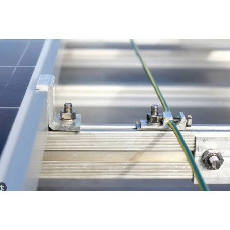 découvrez comment la mise à terre solaire peut sécuriser votre installation photovoltaïque. apprenez les étapes essentielles et les normes à respecter pour garantir une performance optimale et une protection efficace contre les surtensions.