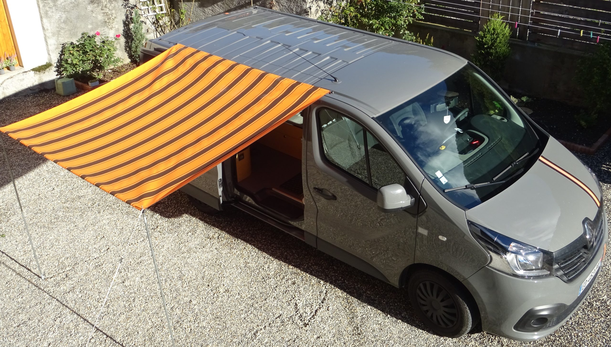 découvrez notre boutique dédiée au camping-car, spécialisée dans les solutions solaires. offrez-vous une autonomie énergétique avec notre sélection de panneaux solaires, régulateurs et accessoires adaptés à vos aventures en pleine nature. profitez de nos conseils d'experts pour un équipement performant et durable.