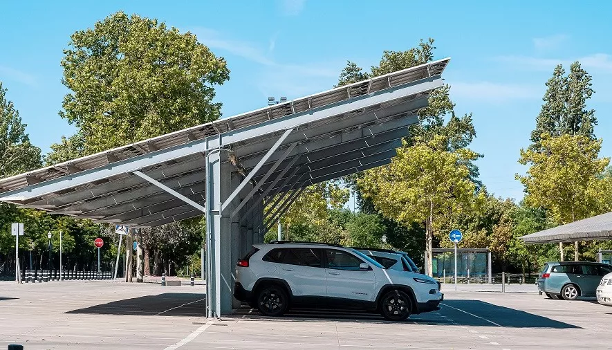 découvrez l'ombrière photovoltaïque, une solution innovante alliant esthétique et fonctionnalité. optimisez l'espace extérieur tout en produisant de l'énergie renouvelable grâce à cette structure moderne. idéale pour les parkings, elle protège vos véhicules des intempéries tout en réduisant votre empreinte carbone.