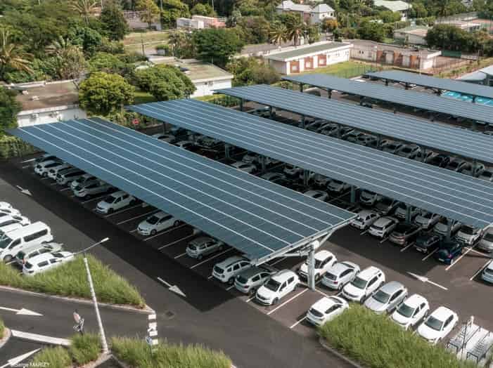 découvrez les ombrières, des structures innovantes qui allient esthétisme et protection contre le soleil. idéales pour les espaces publics et privés, elles offrent une ombre agréable tout en embellissant votre environnement. apprenez-en plus sur leurs avantages, matériaux et designs variés!