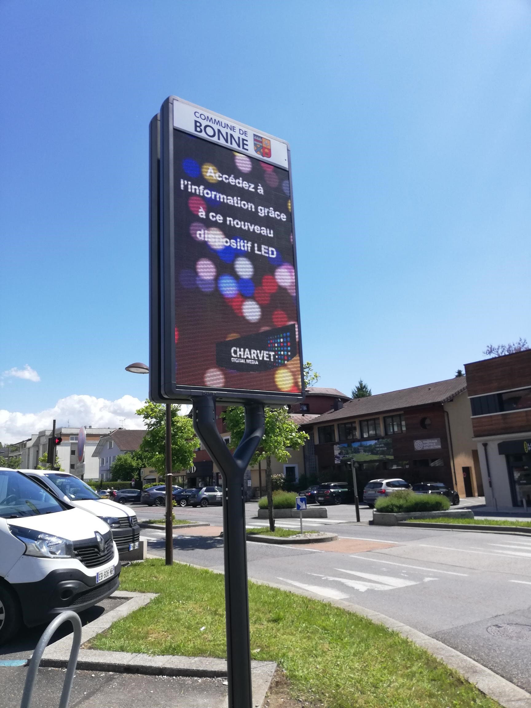 découvrez notre panneau de 8m², idéal pour vos projets d'aménagement et de construction. conçu pour offrir une grande flexibilité d'utilisation, il s'intègre parfaitement dans tout espace tout en garantissant une esthétique moderne et fonctionnelle.
