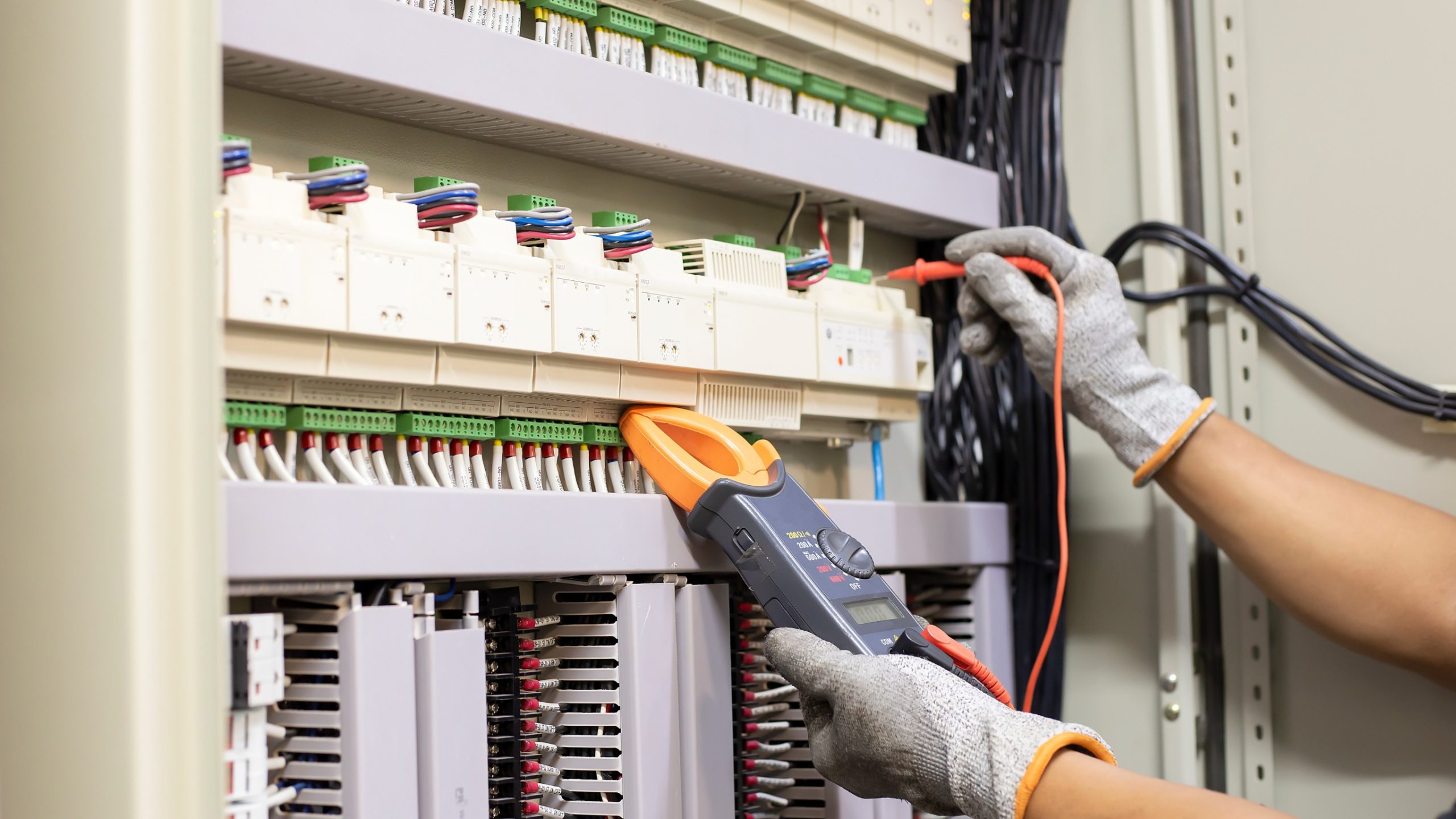 découvrez notre gamme de panneaux électriques performants et sécurisés, idéaux pour tous vos besoins en électricité domestique ou professionnelle. optimisez votre installation électrique avec nos solutions innovantes et fiables.