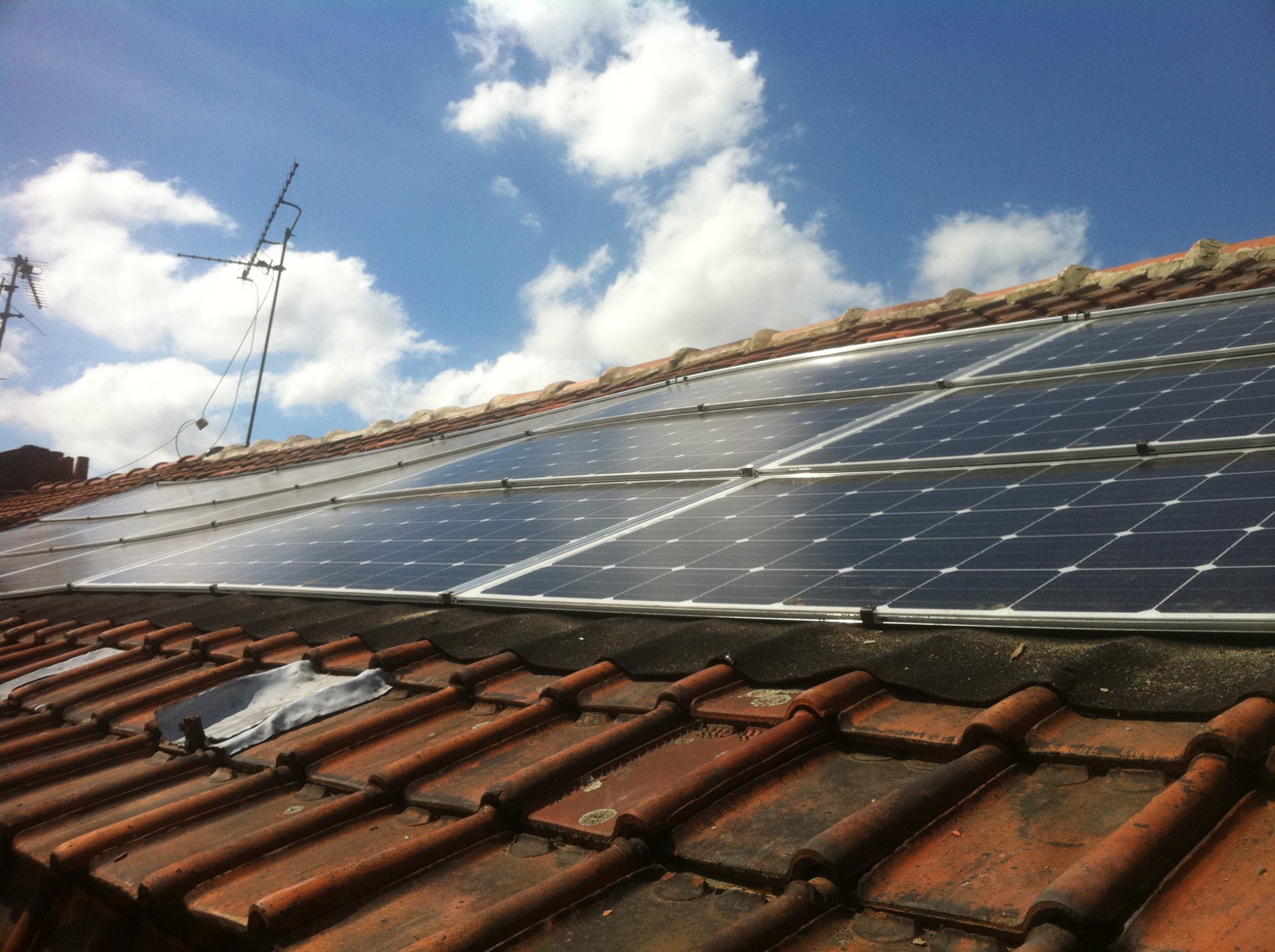 découvrez les avantages des panneaux photovoltaïques dans le nord de la france : production d'énergie verte, économies sur vos factures d'électricité, et un investissement durable pour l'avenir. adoptez l'énergie solaire dès aujourd'hui !