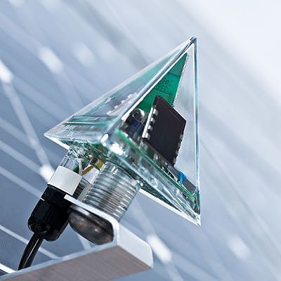 découvrez les avantages du panneau solaire orientable, une solution innovante et efficace pour maximiser la captation de l'énergie solaire. ajustable selon la position du soleil, ce dispositif vous permet d'optimiser votre production d'électricité tout en réduisant votre empreinte carbone. idéal pour les particuliers et les professionnels cherchant à investir dans une énergie renouvelable durable.