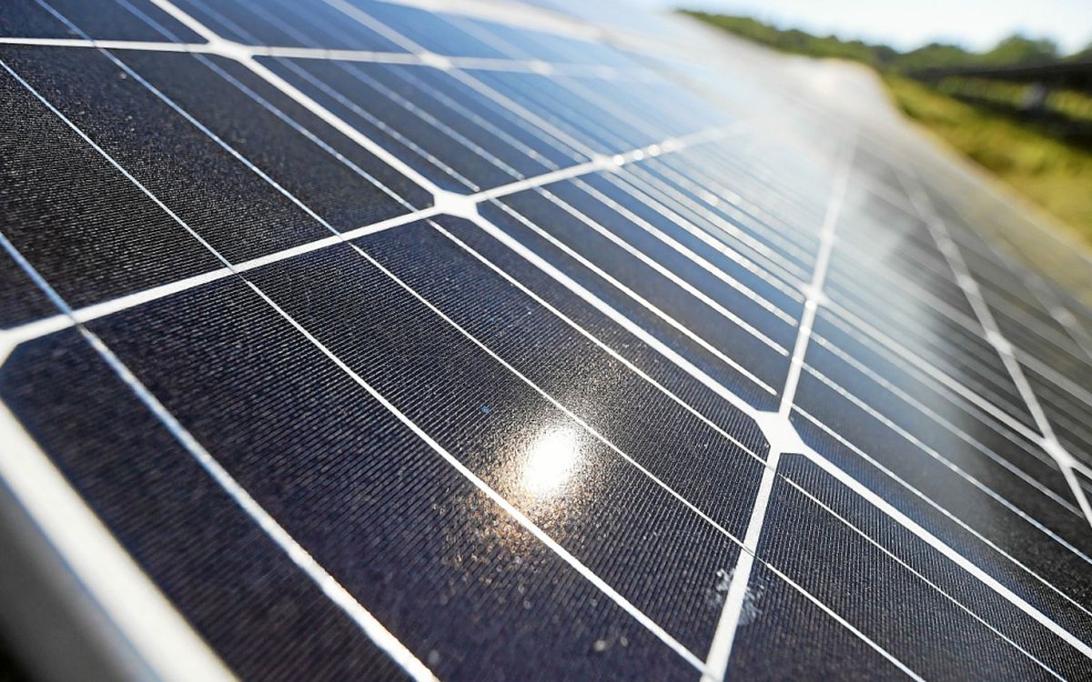 découvrez comment profiter des panneaux solaires à seulement 1 euro en 2025. bénéficiez d'une énergie renouvelable abordable et engagez-vous dans une démarche écologique tout en réduisant vos factures d'électricité. ne manquez pas cette opportunité unique d'investir dans l'avenir durable!