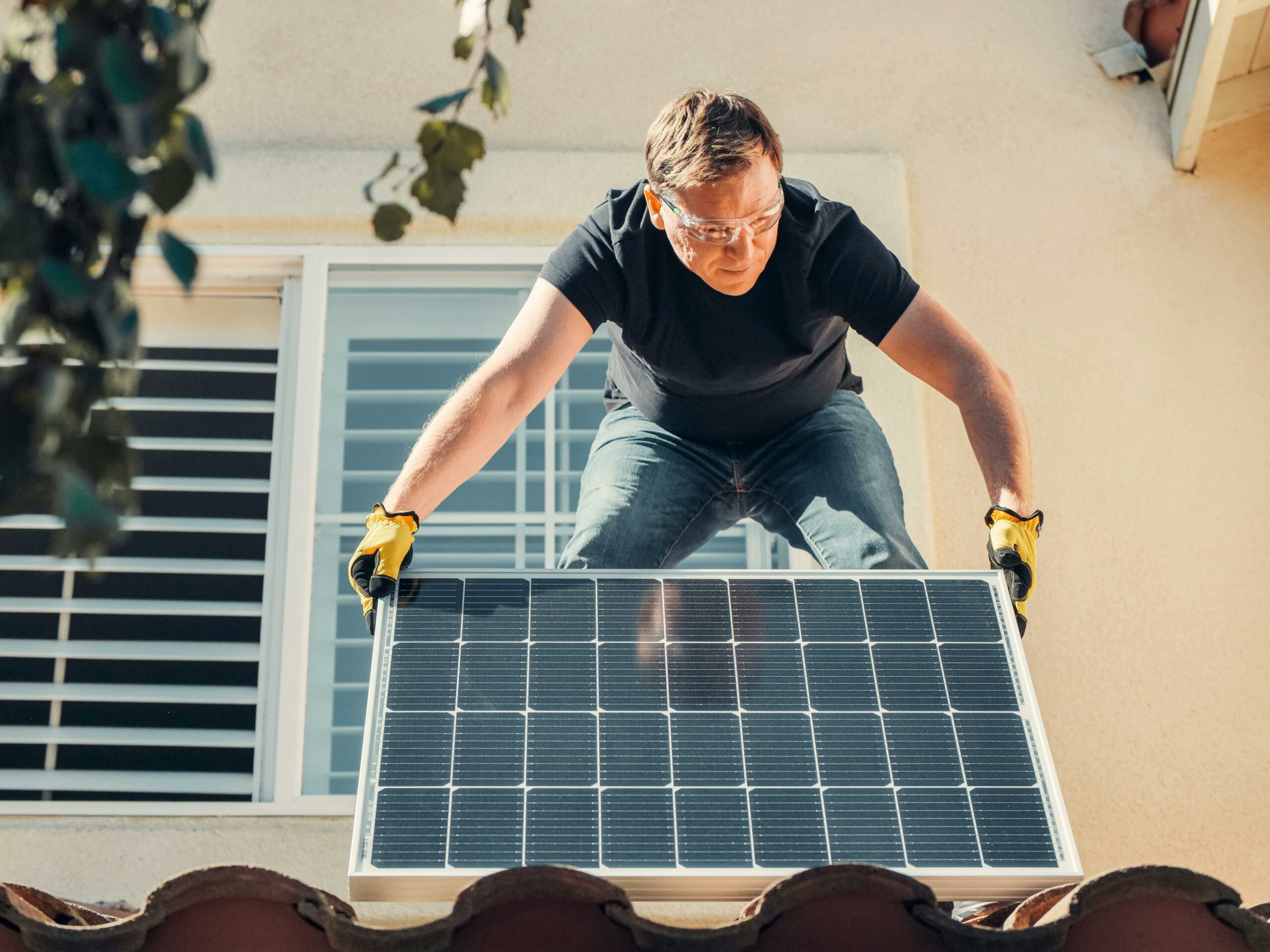 découvrez les avantages des panneaux solaires pour votre maison. profitez d'une énergie renouvelable, réduisez vos factures d'électricité et contribuez à la protection de l'environnement grâce à des solutions photovoltaïques efficaces et durables.