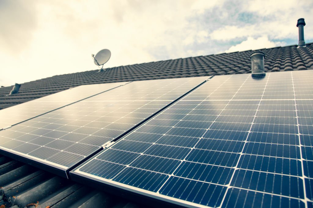 découvrez notre panneau solaire 3000w abordable, idéal pour réduire vos factures d'énergie tout en préservant l'environnement. performances optimales et installation facile, il est parfait pour votre maison ou votre entreprise.