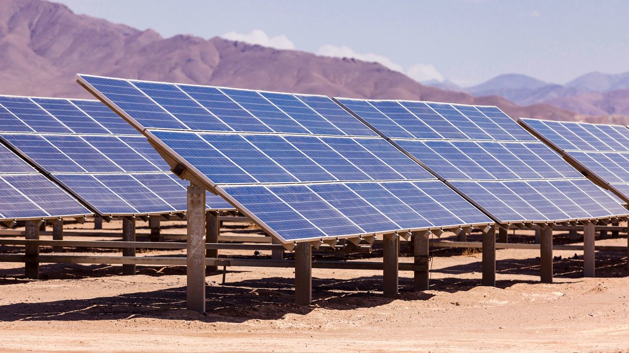 découvrez les avantages des panneaux solaires, une solution énergétique durable et économique. apprenez comment ces dispositifs convertissent l'énergie du soleil en électricité, réduisent vos factures et contribuent à la préservation de l'environnement.