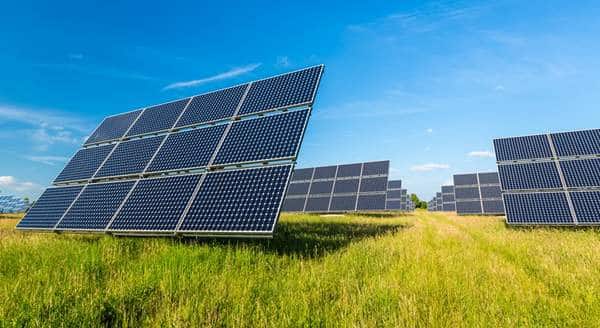 découvrez les avantages des panneaux solaires pour votre maison. énergie renouvelable, économies sur vos factures d'électricité et protection de l'environnement : optez pour une solution durable et économique avec les panneaux solaires.