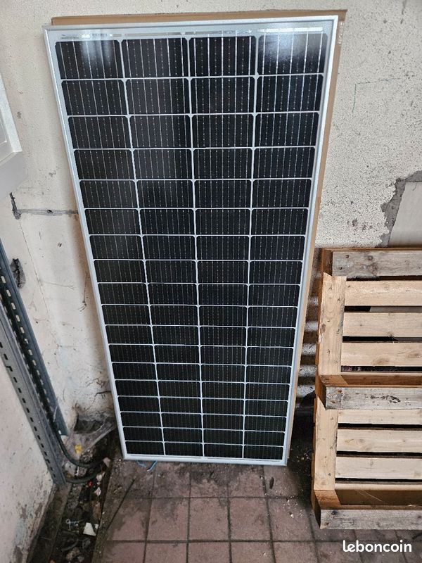découvrez le panneau solaire 72c, une solution énergétique efficace et durable, conçue pour maximiser la production d'énergie solaire. idéal pour les installations résidentielles et commerciales, ce panneau performant vous aide à réduire vos factures d'électricité tout en respectant l'environnement.