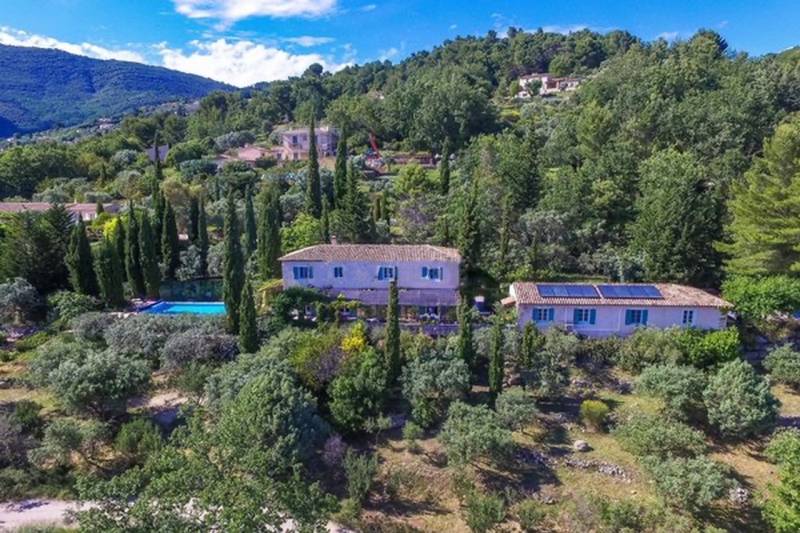découvrez les avantages des panneaux solaires dans les alpes-maritimes. profitez d'une énergie verte et économique tout en préservant votre environnement. informez-vous sur les différentes solutions adaptées à votre maison et bénéficiez d'une installation professionnelle pour un rendement optimal.