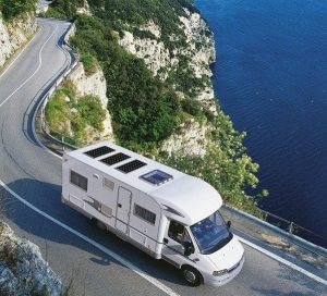 découvrez comment les panneaux solaires pour camping-car vous permettent de profiter d'une autonomie énergétique optimale lors de vos voyages. idéals pour les aventuriers, ces systèmes solaires vous garantissent une alimentation électique fiable et écologique, peu importe où vous êtes.