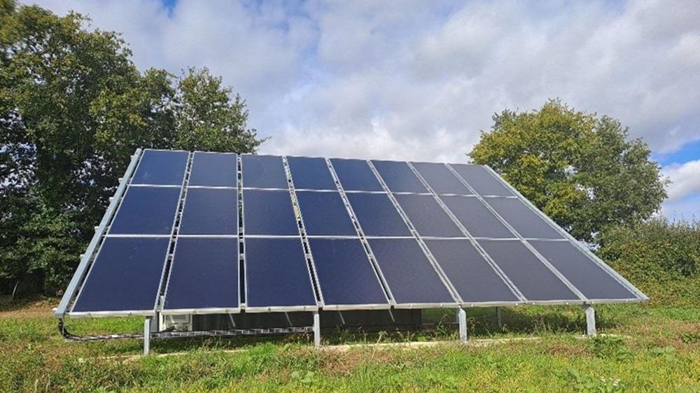 découvrez tout ce qu'il faut savoir sur le coût d'installation des panneaux solaires. comparez les prix, les aides disponibles et les facteurs influençant votre budget pour profiter des énergies renouvelables tout en maîtrisant vos dépenses.