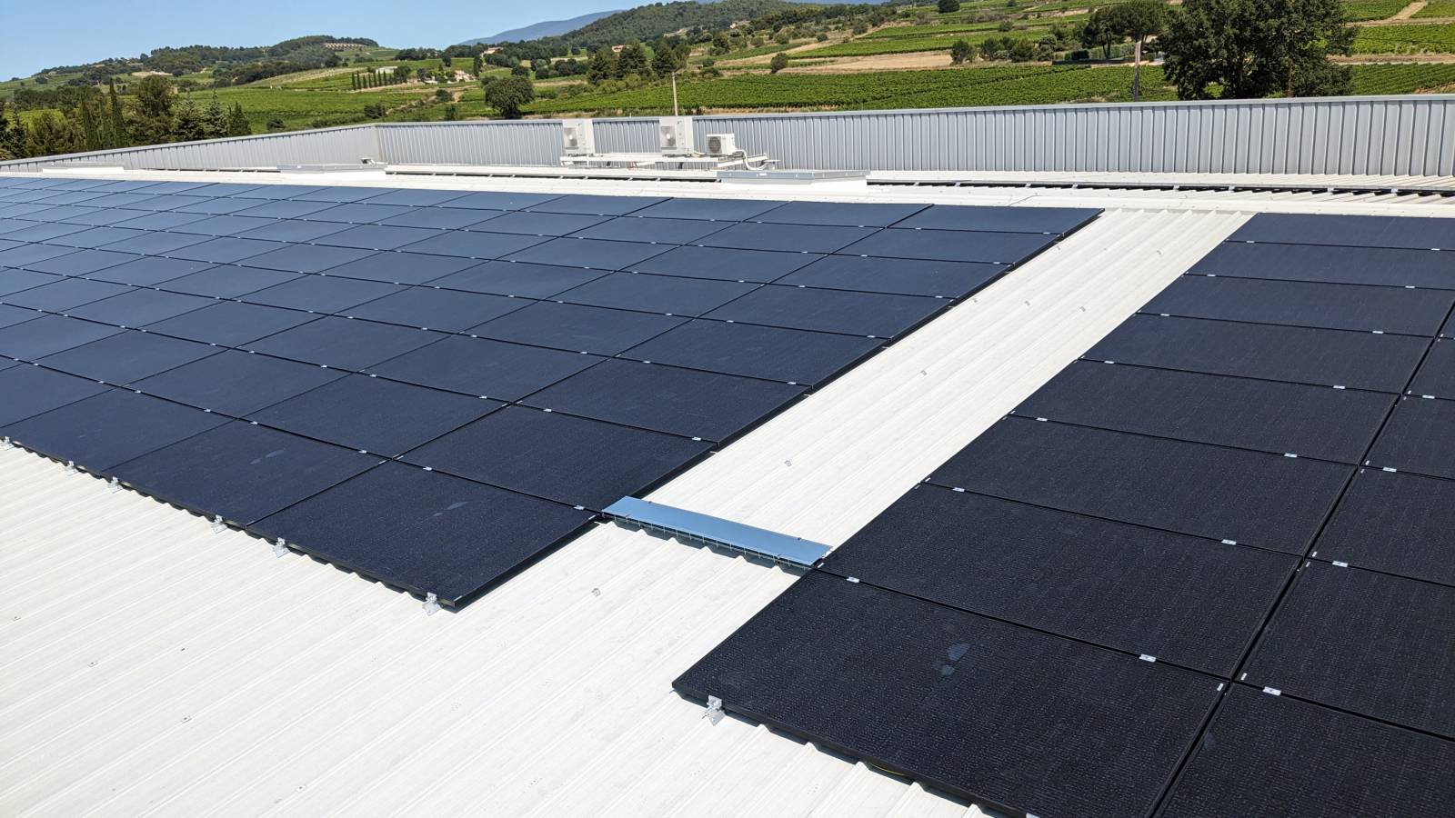 découvrez comment obtenir un panneau solaire gratuit et profiter d'une énergie renouvelable pour réduire vos factures électriques. transformez votre maison en un espace éco-responsable et économisez dès maintenant grâce à nos astuces et informations.
