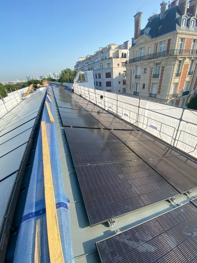 découvrez les avantages des panneaux solaires à paris ! optez pour une énergie renouvelable et réduisez votre facture d'électricité tout en contribuant à la protection de l'environnement. informez-vous sur les installations solaires adaptées à votre logement et les aides financières disponibles.