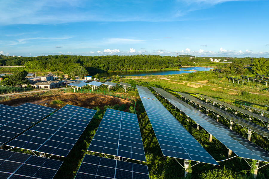 découvrez comment un panneau solaire peut optimiser l'énergie de votre maison de 200m2. explorez les avantages d'une installation solaire pour réduire vos factures d'électricité et contribuer à un avenir plus durable.