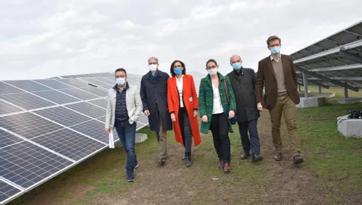 découvrez nos solutions de panneaux solaires à roanne pour optimiser votre consommation énergétique et réduire votre empreinte carbone. profitez d'une énergie propre et renouvelable tout en réalisant des économies sur vos factures d'électricité.