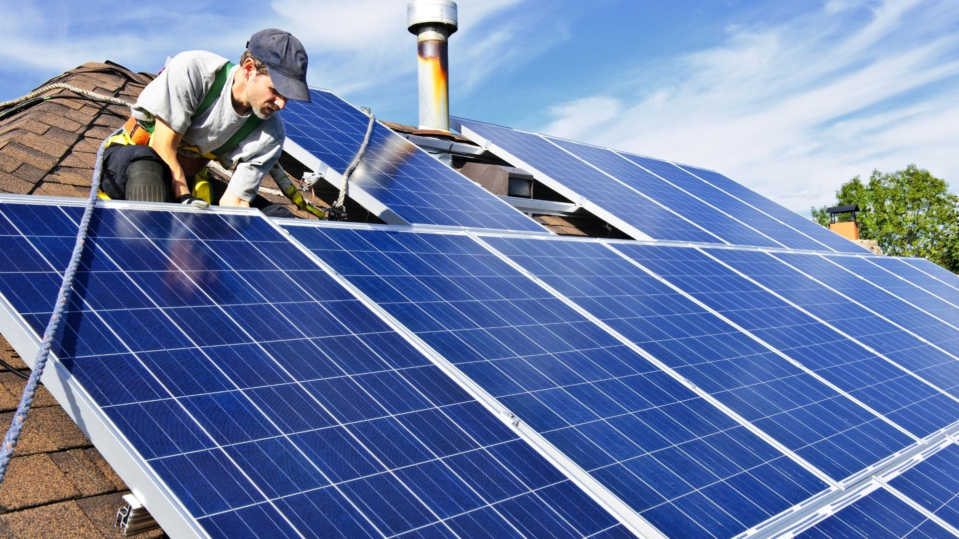 découvrez notre gamme innovante de panneaux solaires série, conçus pour optimiser la production d'énergie renouvelable. aidez l'environnement tout en réduisant vos factures d'électricité grâce à des solutions solaires performantes et durables.