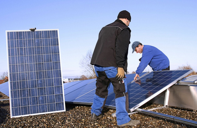 découvrez les avantages des panneaux solaires pour toits plats, une solution écologique et économique pour produire votre propre énergie. apprenez comment optimiser l'espace de votre toiture et réduire vos factures d'électricité grâce à cette technologie innovante.