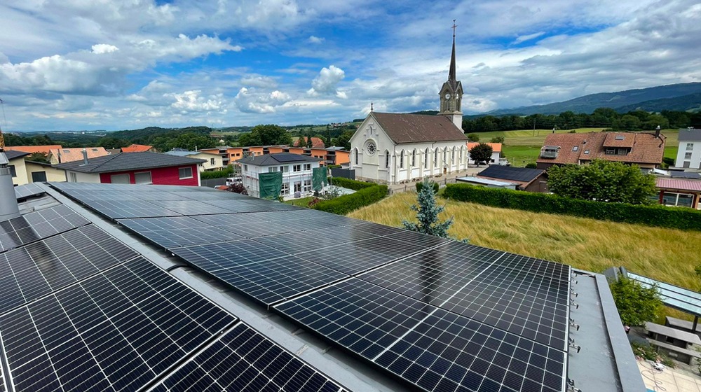 découvrez les avantages du panneau solaire en zinc, une solution innovante et durable pour produire de l'énergie renouvelable. optimisez votre consommation d'énergie tout en protégeant l'environnement grâce à des matériaux résistants et écologiques.