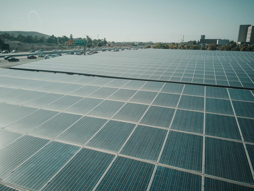 découvrez le panneau tesla, une solution innovante et durable pour transformer votre façon de produire et de consommer de l'énergie. profitez d'une énergie propre et réduisez vos factures tout en contribuant à la protection de l'environnement.