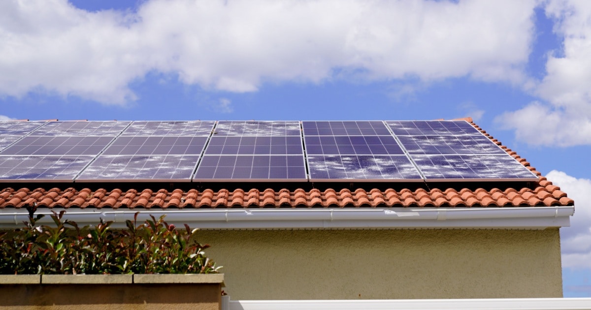 découvrez les avantages des panneaux solaires pour votre maison. profitez d'une énergie renouvelable et réduisez vos factures d'électricité tout en contribuant à la protection de l'environnement. optez pour l'avenir avec des solutions solaires efficaces et durables.