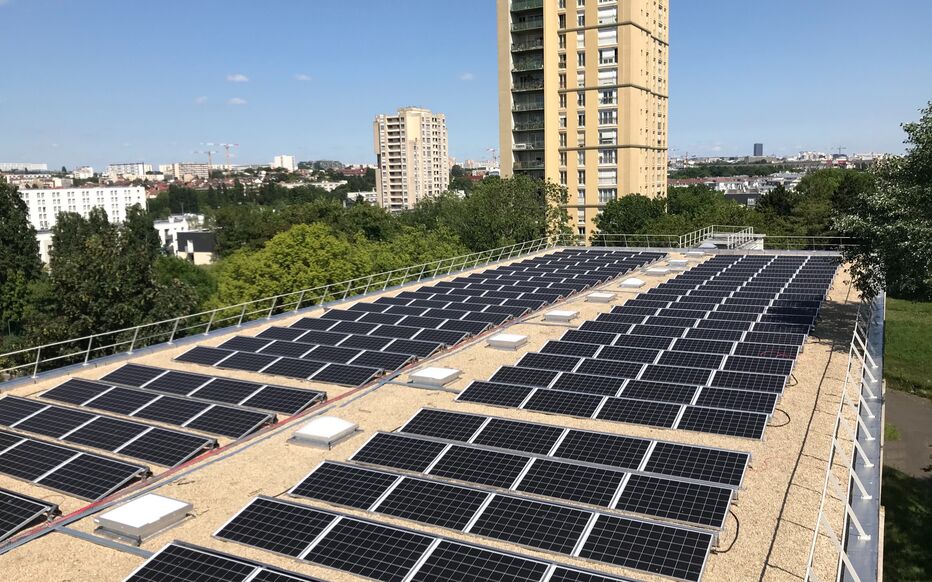 découvrez comment optimiser l'utilisation de panneaux solaires sur votre terrain pour réduire vos factures d'énergie et contribuer à la protection de l'environnement. apprenez les étapes d'installation, les avantages financiers et environnementaux, ainsi que les différentes options adaptées à votre espace.