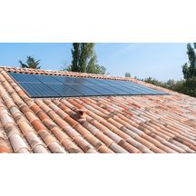 découvrez les panneaux solaires terreal, une solution écologique et performante pour produire votre propre énergie renouvelable. alliez efficacité énergétique et respect de l'environnement avec des solutions adaptées à vos besoins.