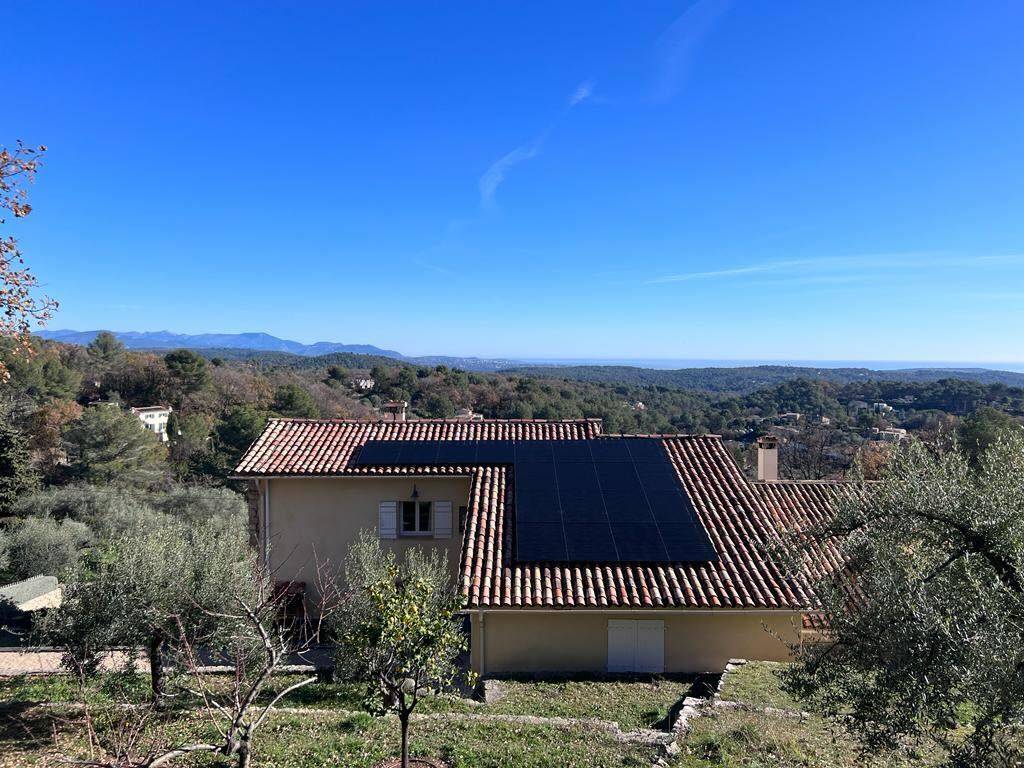 découvrez notre sélection de panneaux solaires de haute qualité pour optimiser votre consommation d'énergie et réduire votre empreinte carbone. profitez de solutions durables et économiques pour alimenter votre foyer tout en préservant l'environnement. commandez dès maintenant !