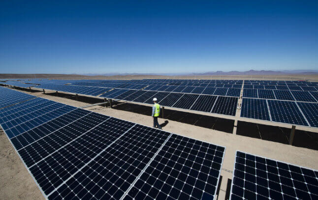 découvrez les innovations et les tendances du photovoltaïque en 2025. explorez les technologies émergentes, les politiques environnementales et les opportunités d'investissement pour un avenir énergétique durable.