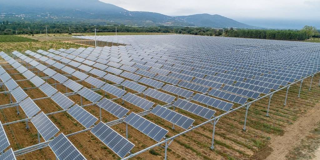 découvrez comment le photovoltaïque agricole transforme l'agriculture moderne en offrant des solutions d'énergie renouvelable. optimisez vos rendements et réduisez vos coûts énergétiques tout en préservant l'environnement grâce à des installations solaires adaptées à vos besoins agricoles.
