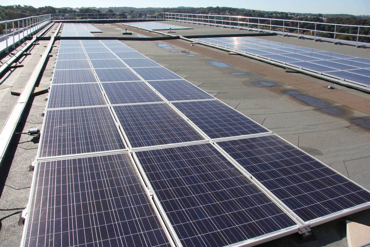 découvrez les solutions photovoltaïques en bretagne : profitez d'une énergie renouvelable et durable pour réduire vos factures d'électricité tout en préservant l'environnement. informez-vous sur les installations solaires adaptées à votre région.