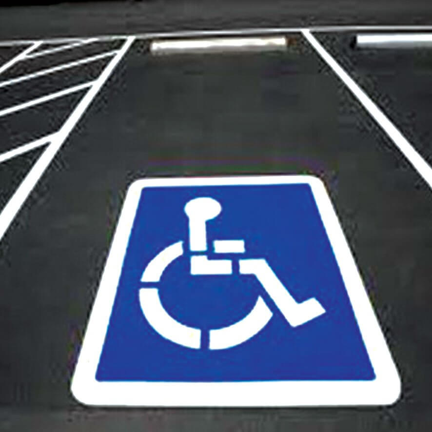 découvrez nos solutions de stationnement adaptées aux établissements recevant du public (erp). optimisez l'accueil de vos visiteurs avec des places de stationnement accessibles et sécurisées.