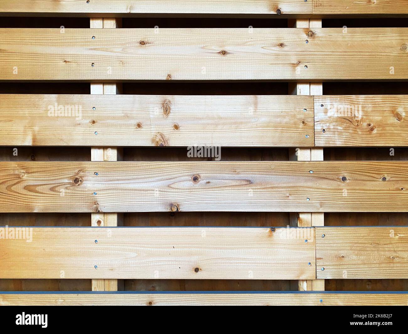 découvrez nos idées de plans pour la construction de hangars en bois, alliant esthétique et fonctionnalité. explorez des designs variés adaptés à vos besoins de stockage, de garage ou d'aménagement extérieur.
