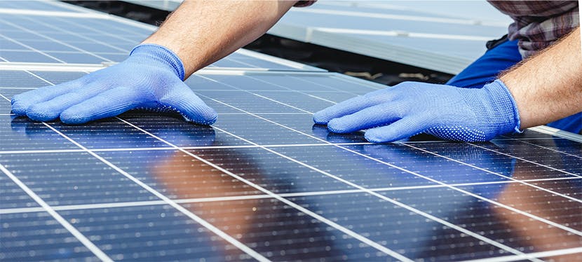 découvrez l'impact environnemental des panneaux solaires sur la pollution. analysez les effets de leur production, leur utilisation et leur recyclage sur notre planète, tout en explorant des solutions pour minimiser leur empreinte écologique.