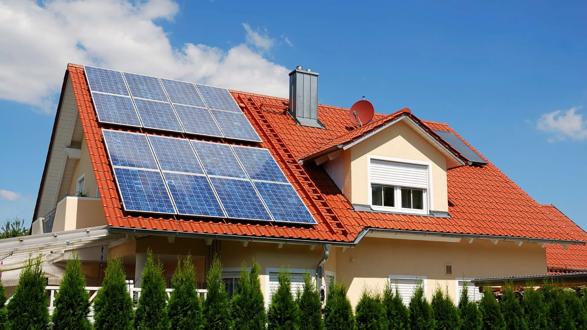découvrez les avantages des panneaux photovoltaïques pour réduire vos factures d'énergie et contribuer à la transition écologique. explorez notre guide sur les types, l'installation et l'entretien pour maximiser votre efficacité énergétique.