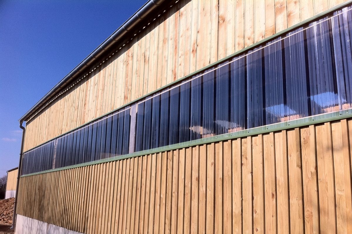 découvrez nos conseils et astuces pour poser du bardage agricole efficacement. améliorez l'esthétique et la durabilité de vos constructions agricoles grâce à un bardage de qualité. suivez nos étapes pour un résultat optimal.