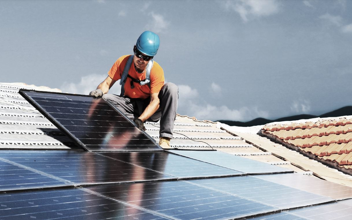 découvrez les services d'un poseur solaire professionnel pour l'installation de panneaux photovoltaïques. optimisez votre consommation d'énergie et réduisez votre empreinte carbone grâce à des solutions solaires adaptées à vos besoins.