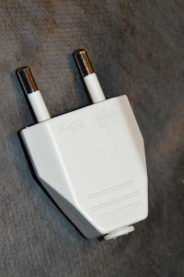 découvrez tout ce qu'il faut savoir sur les prises électriques : types, normes, conseils d'installation et sécurité. optimisez votre espace avec des solutions adaptées à vos besoins électriques.