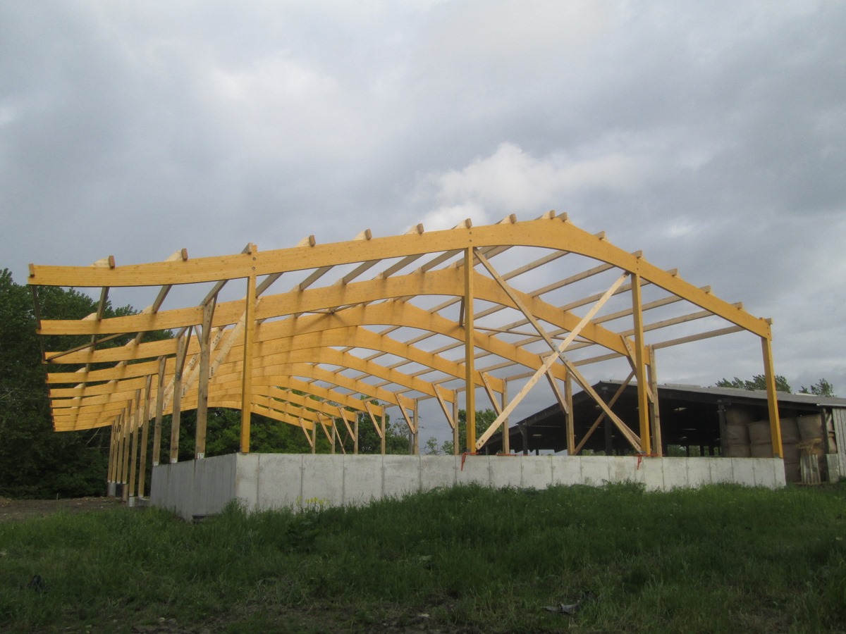 découvrez les prix des bâtiments agricoles adaptés à vos besoins. comparez les options disponibles, des structures traditionnelles aux solutions modernes, pour optimiser vos investissements dans l'agriculture.