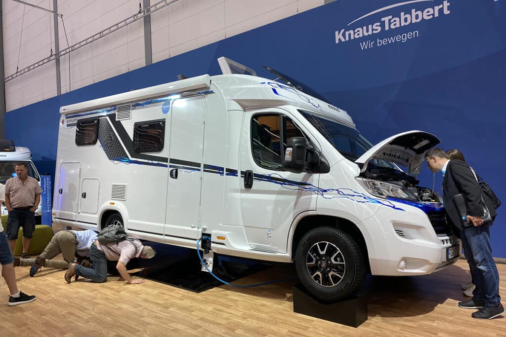 découvrez tout sur les prix des camping-cars autonomes : des informations sur les modèles, les options, et des conseils pour choisir le véhicule qui correspond à vos besoins d'aventure et de liberté. comparez les offres et trouvez le meilleur camping-car pour vos escapades.