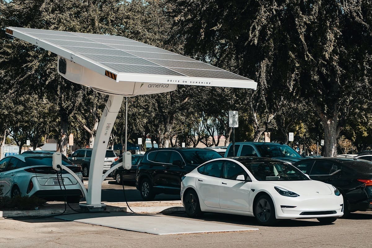 découvrez les prix compétitifs des carports solaires pour protéger votre véhicule tout en générant de l'énergie verte. explorez nos solutions innovantes et rentables pour un avenir durable.