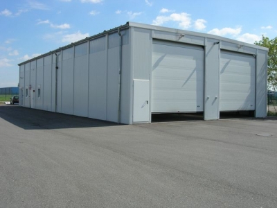 découvrez les différents prix de construction de hangars et comment optimiser votre budget. obtenez des conseils sur les matériaux, les techniques et les facteurs influençant le coût pour réaliser votre projet efficacement.