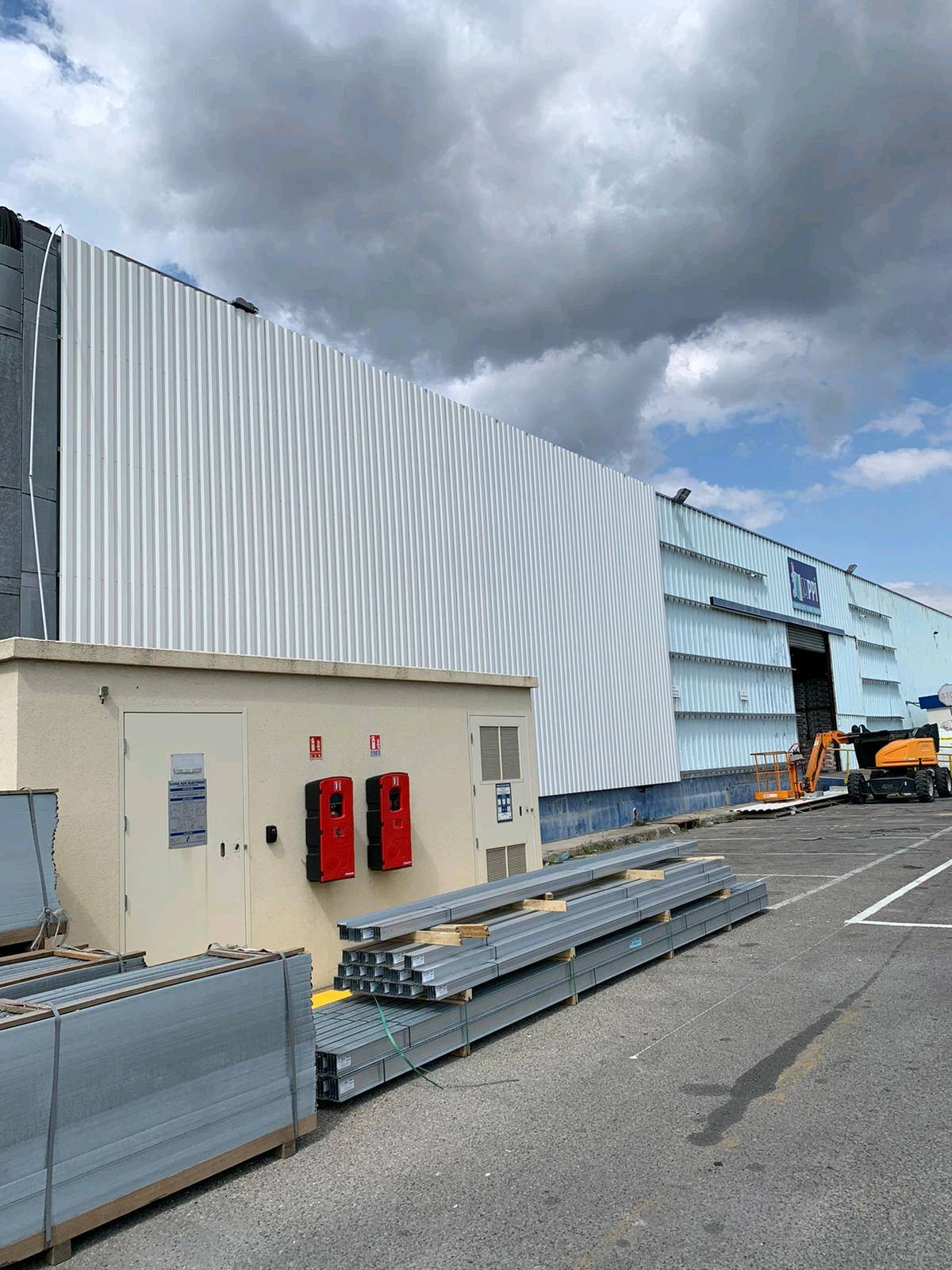 découvrez les prix de construction pour votre hangar sur mesure. comparez les coûts, les matériaux et les options disponibles pour optimiser votre projet selon votre budget et vos besoins.