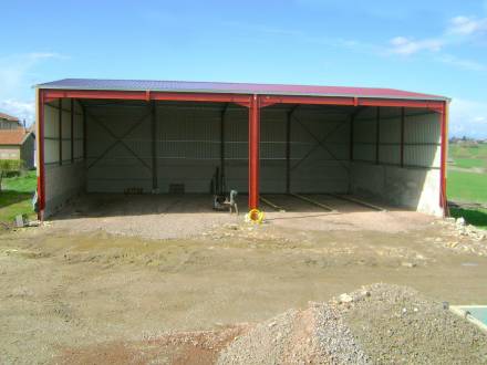 découvrez les prix des hangars isolés et optimisez votre espace de stockage tout en bénéficiant d'une excellente isolation thermique. comparez les modèles et trouvez la solution idéale pour vos besoins.