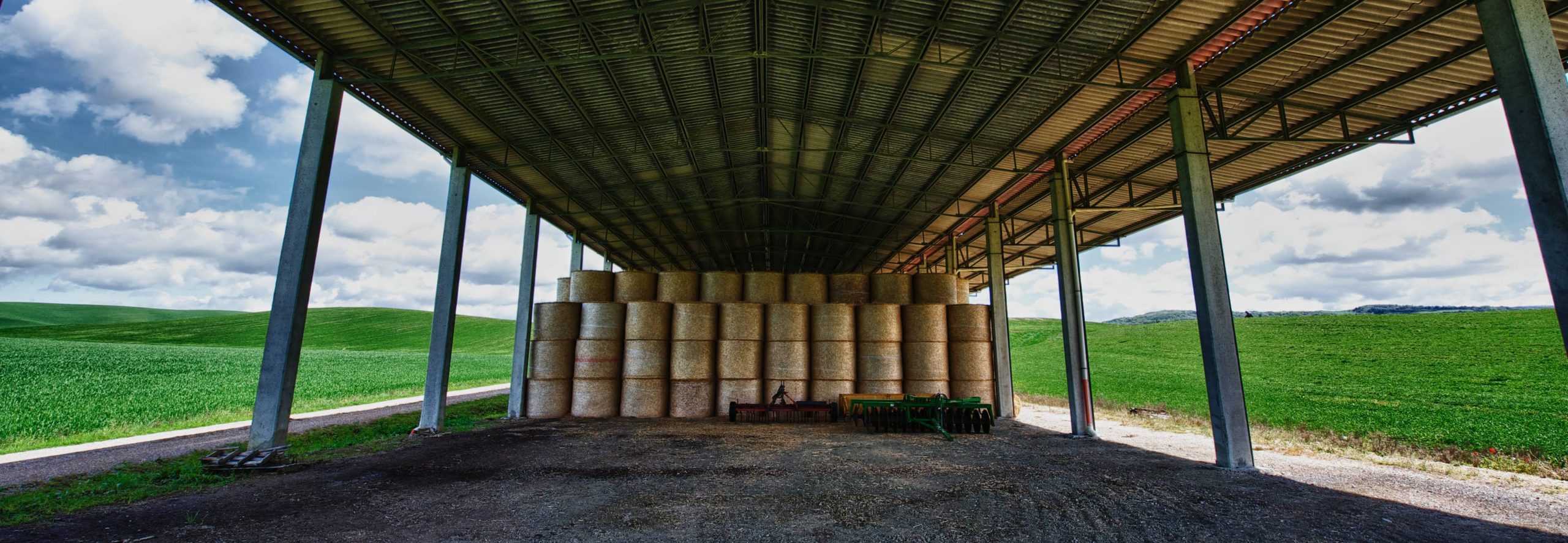 découvrez les prix des hangars métalliques pour vos projets de construction. comparez les options disponibles, les matériaux et les tailles, et trouvez la meilleure solution adaptée à vos besoins et à votre budget.