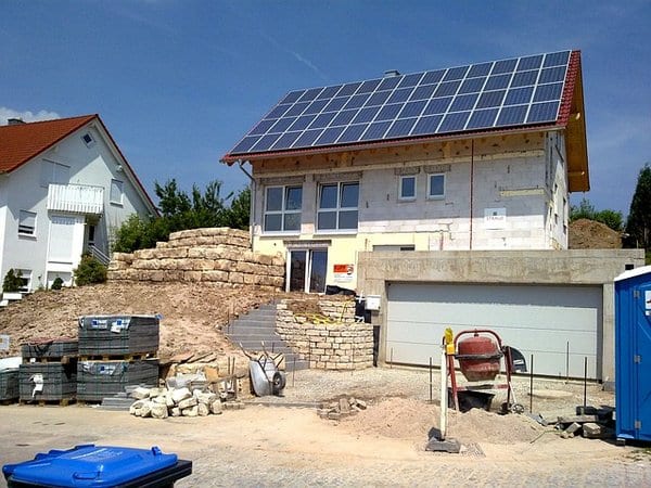 découvrez les prix actuels des panneaux photovoltaïques au mètre carré. informez-vous sur les coûts, les aides et les tendances du marché pour optimiser votre investissement en énergie solaire.