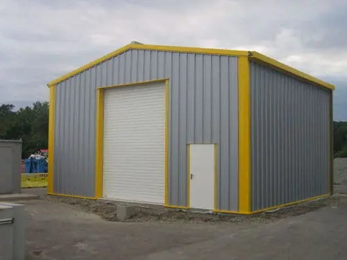 découvrez les prix au mètre carré des hangars en france. comparez les coûts, les caractéristiques et trouvez des solutions adaptées à vos besoins d'espace de stockage ou d'atelier.