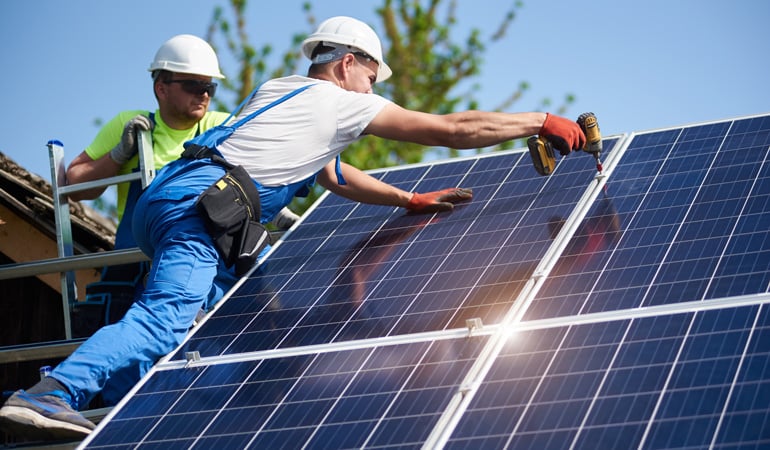 découvrez les prix des panneaux photovoltaïques et comment réduire vos factures d'énergie grâce à l'énergie solaire. comparez les modèles, les marques et informez-vous sur les aides financières disponibles pour votre projet.